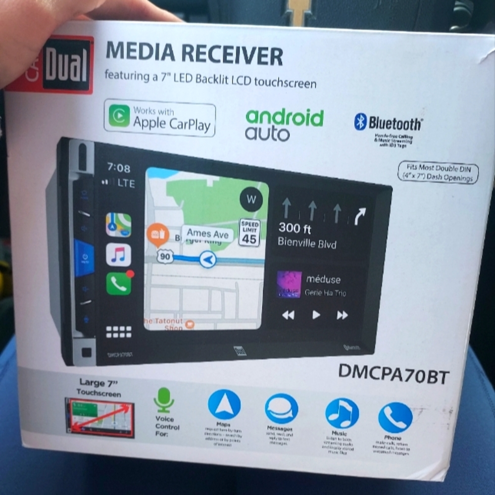 Dua car radio